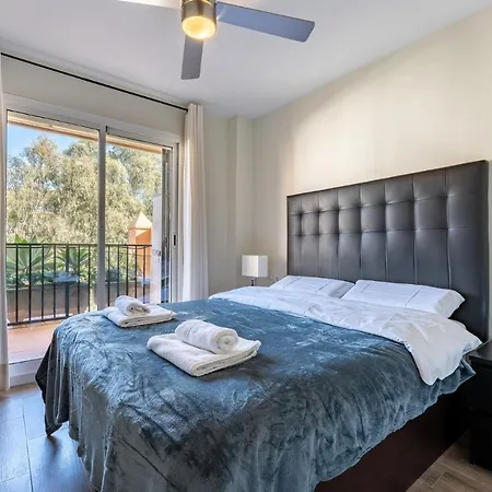 Seaside Bliss 2br With Tranquil Terrace Pool And Parking Apartment Fuengirola