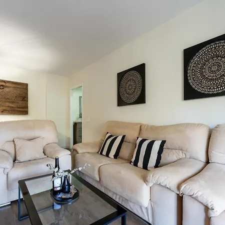 Apartment Seaside Bliss 2br With Tranquil Terrace Pool And Parking Fuengirola